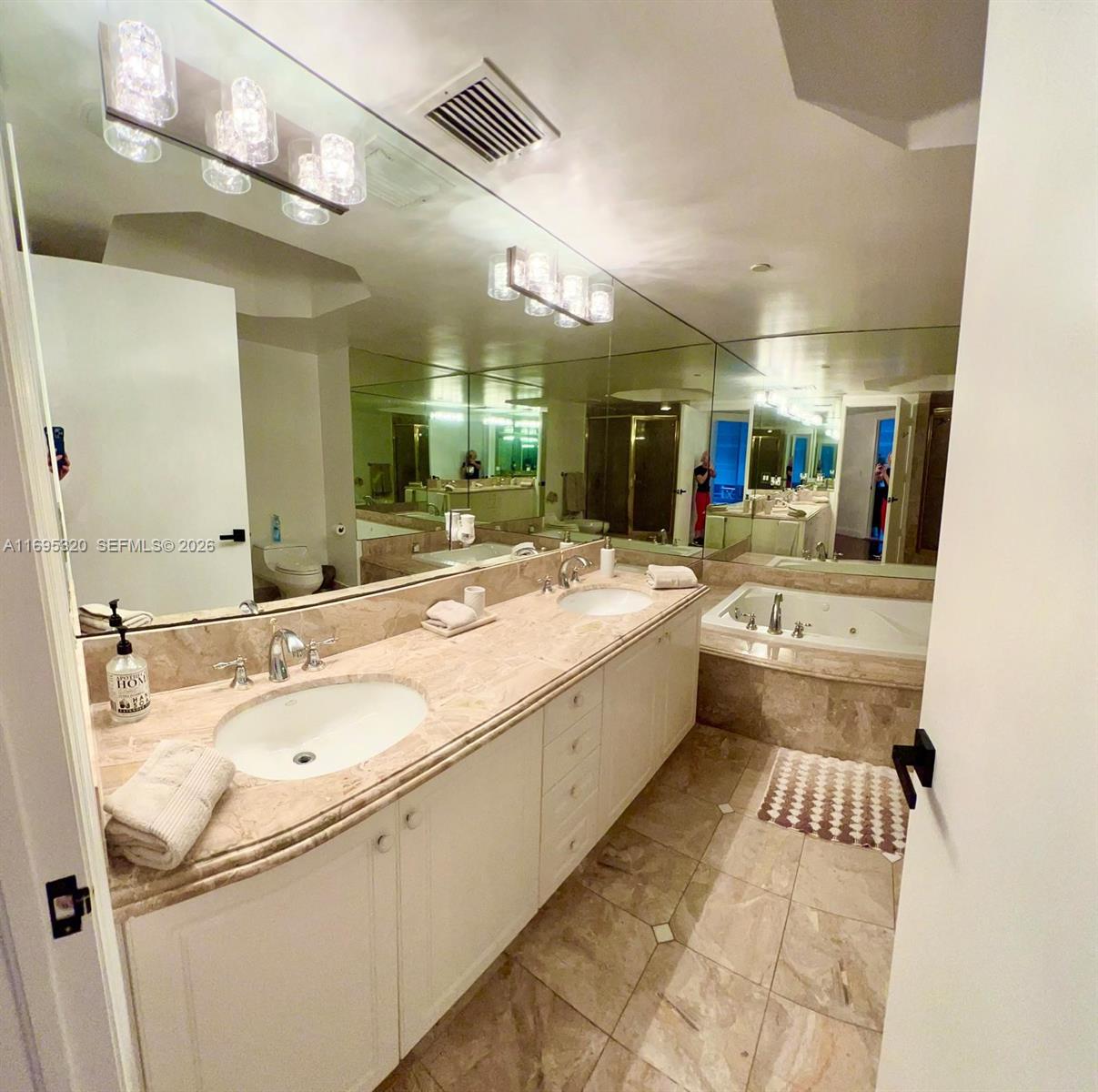 SOLIMAR CONDO - Residential