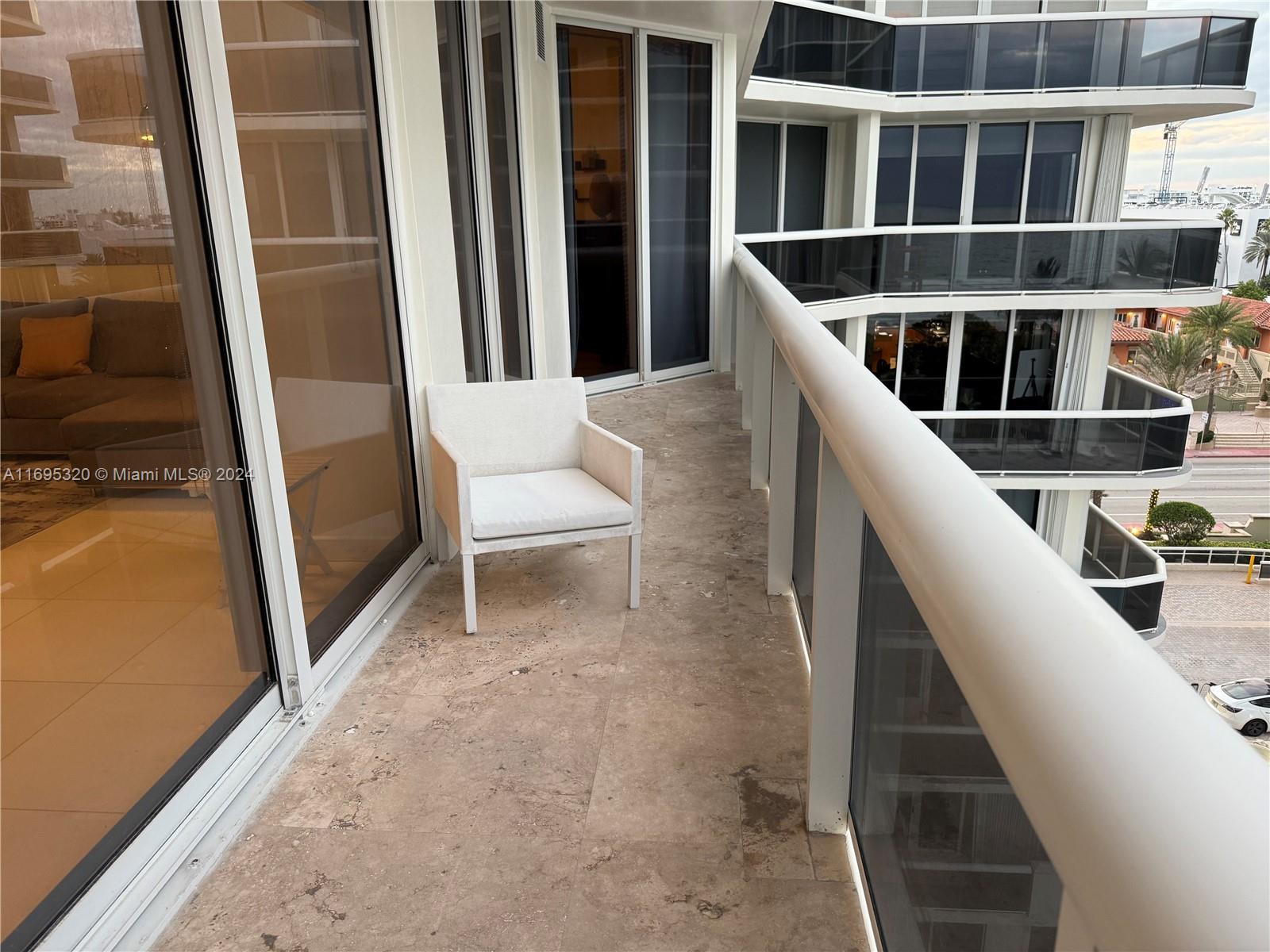 SOLIMAR CONDO - Residential