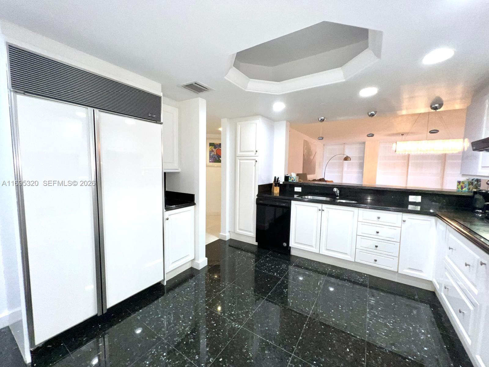 SOLIMAR CONDO - Residential