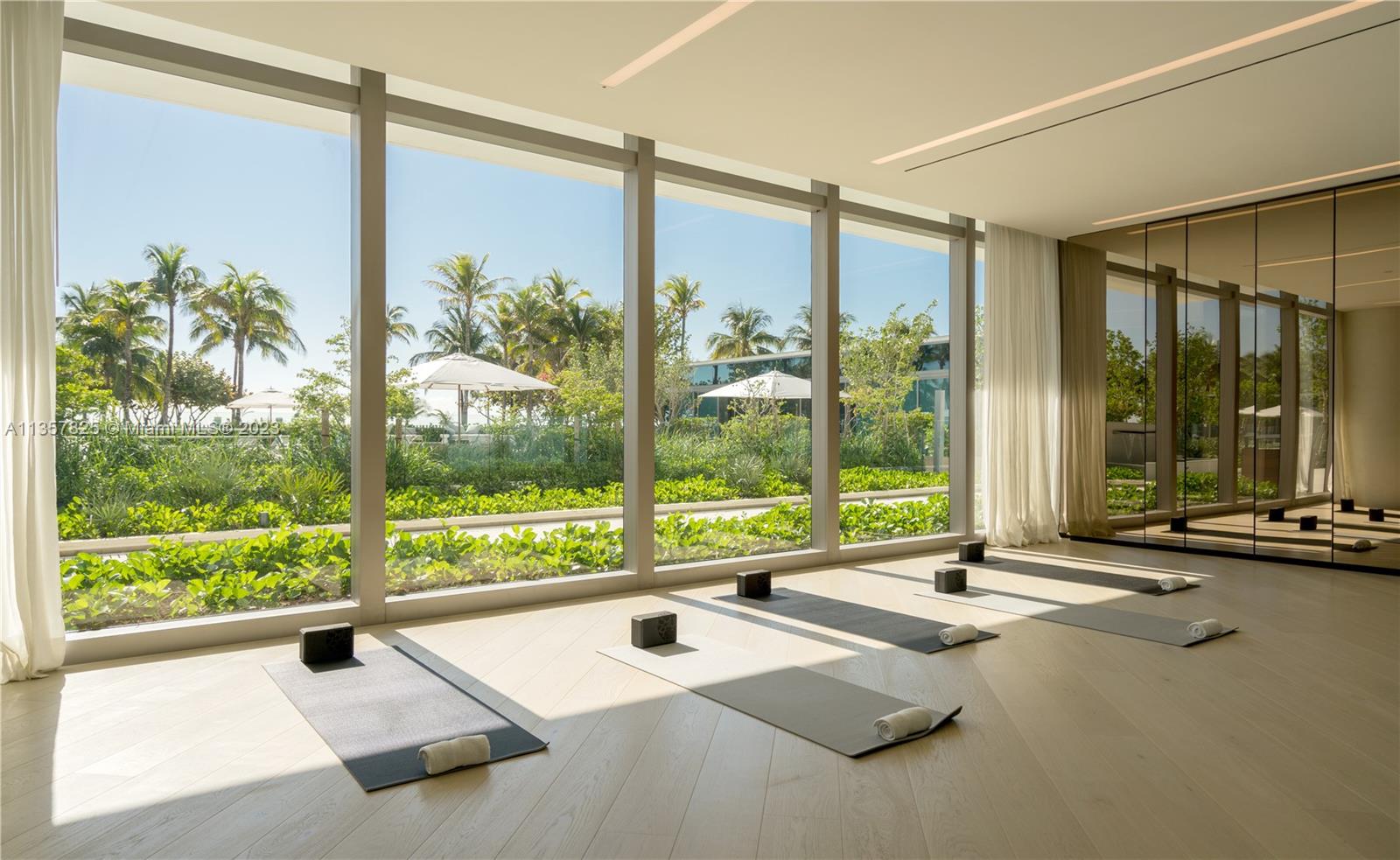 OCEANA BAL HARBOUR CONDO - Residential