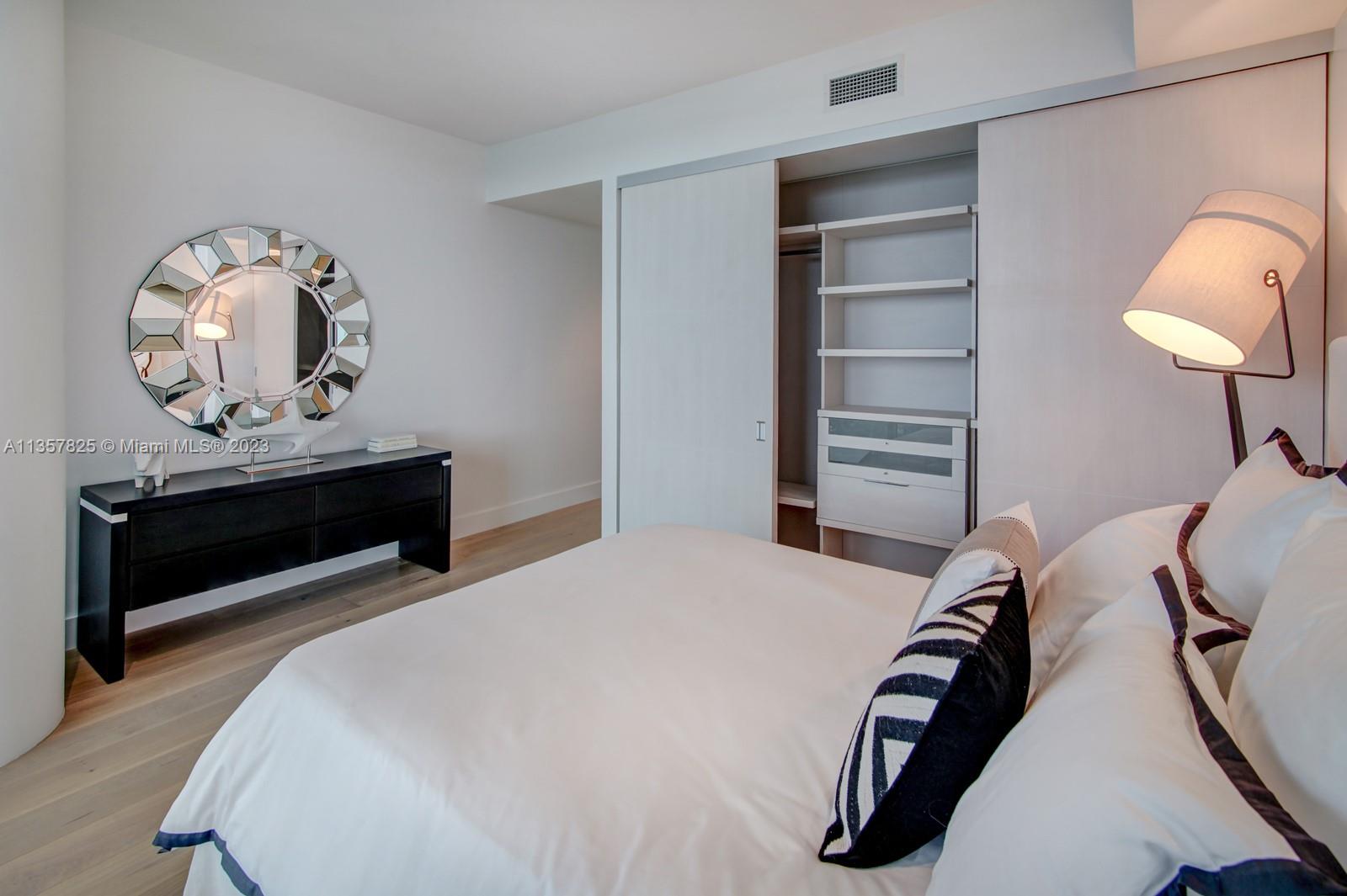 OCEANA BAL HARBOUR CONDO - Residential