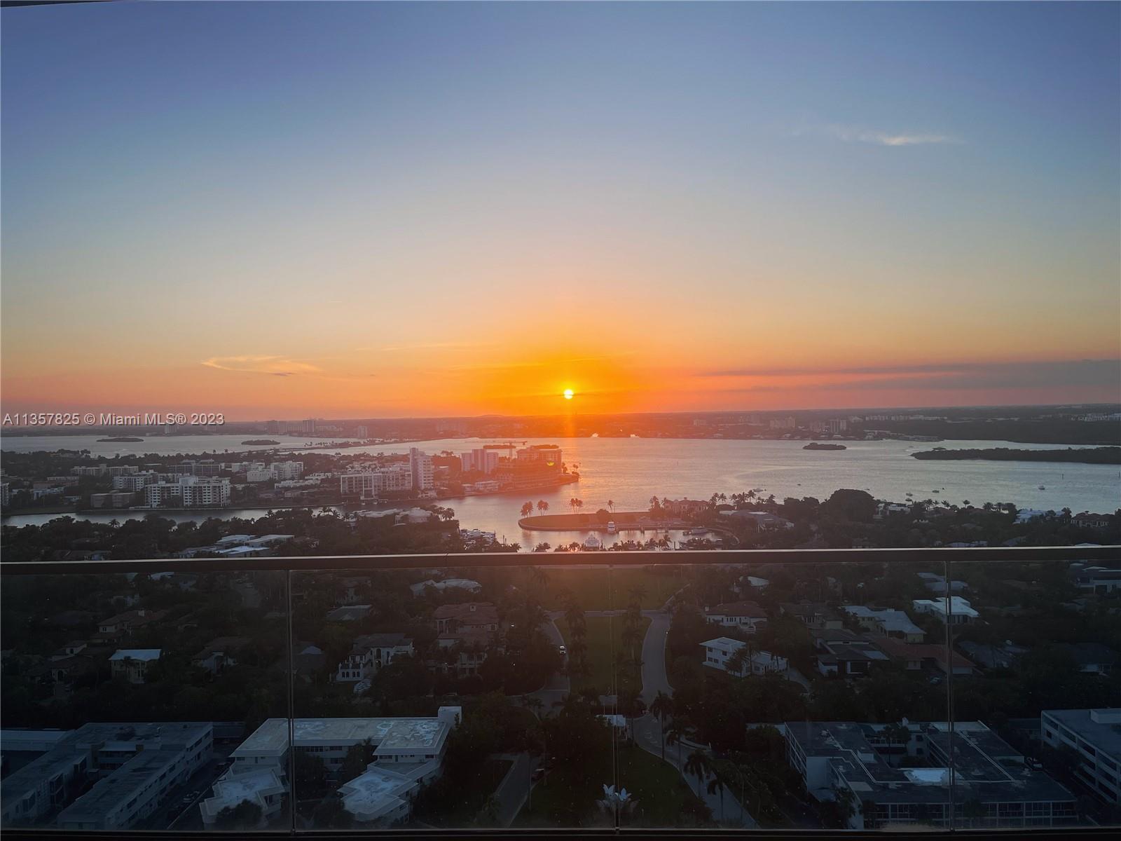 OCEANA BAL HARBOUR CONDO - Residential