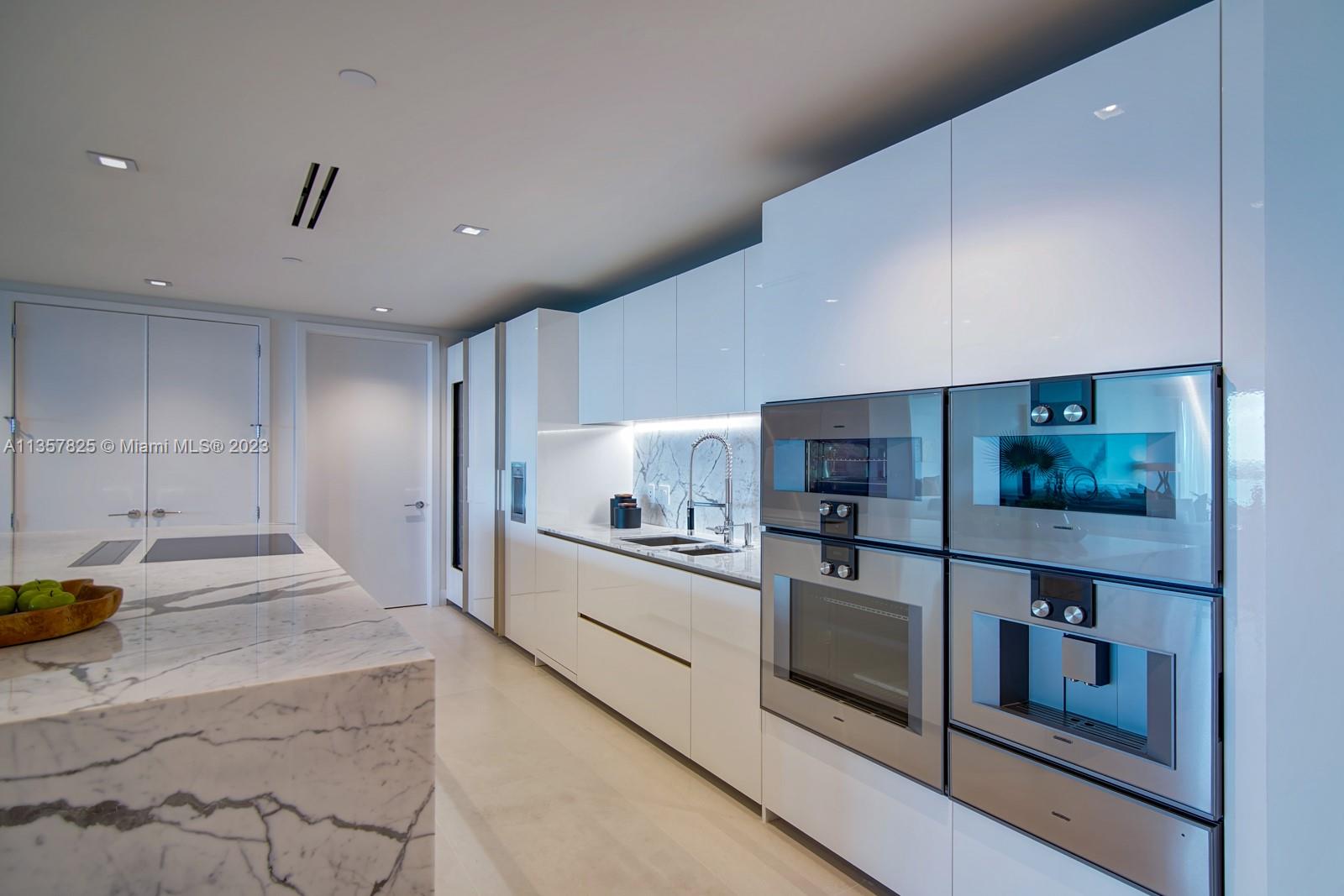 OCEANA BAL HARBOUR CONDO - Residential