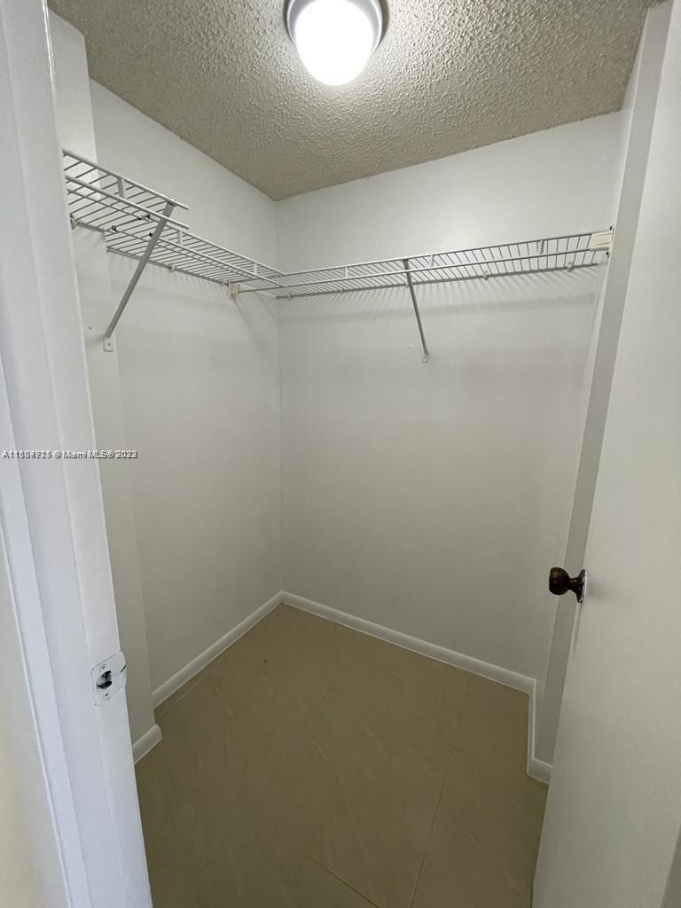 POLYNESIAN GARDENS CONDOM - Residential Lease