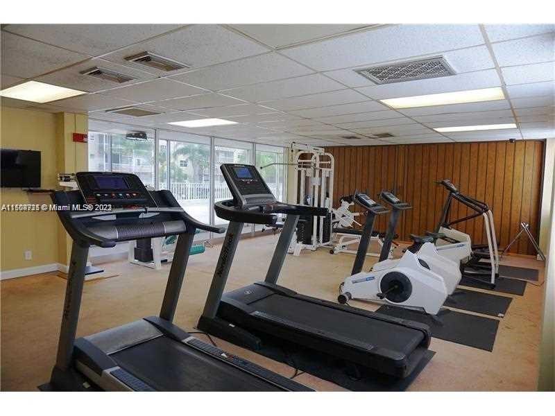POLYNESIAN GARDENS CONDOM - Residential Lease