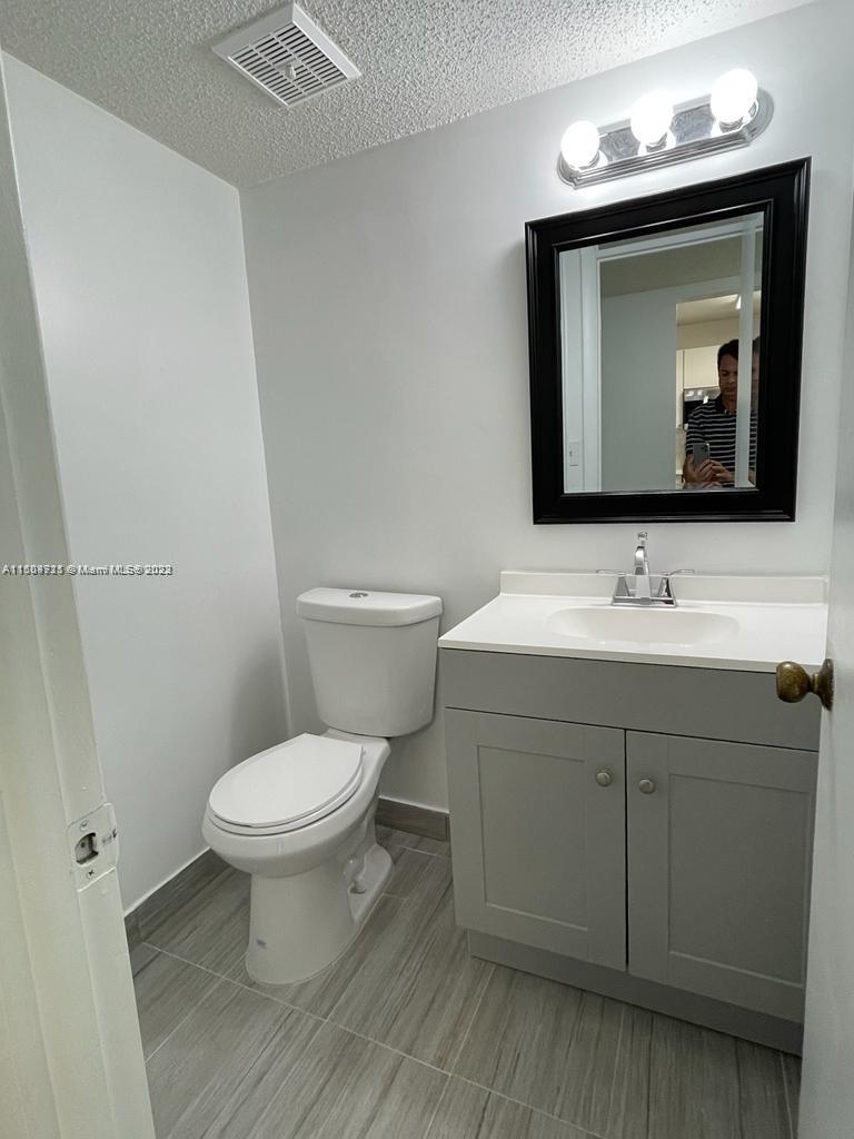 POLYNESIAN GARDENS CONDOM - Residential Lease