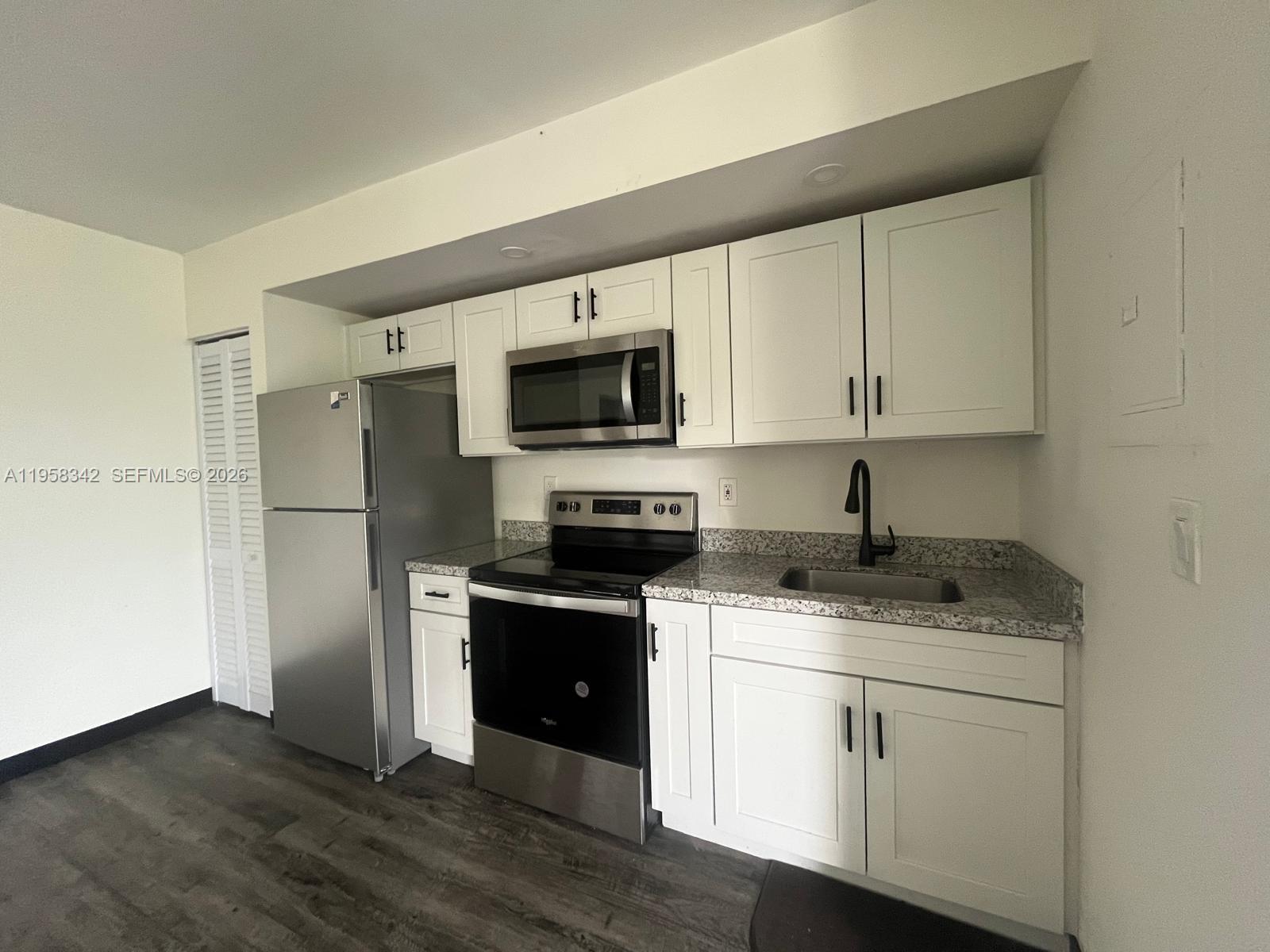 MIAMI NORTH - Residential Lease