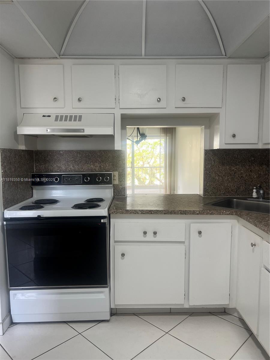 BERMUDA CLUB FIVE CONDO - Residential Lease