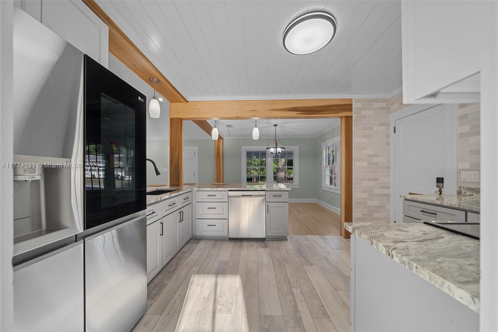 WYOMINA TER/CREST/PARK - Residential