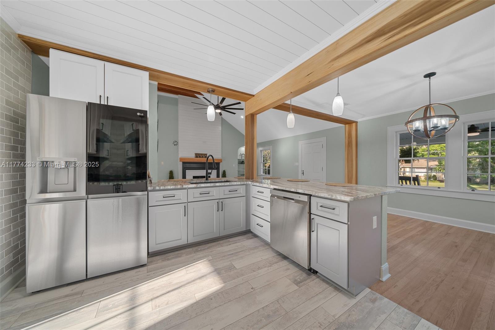 WYOMINA TER/CREST/PARK - Residential