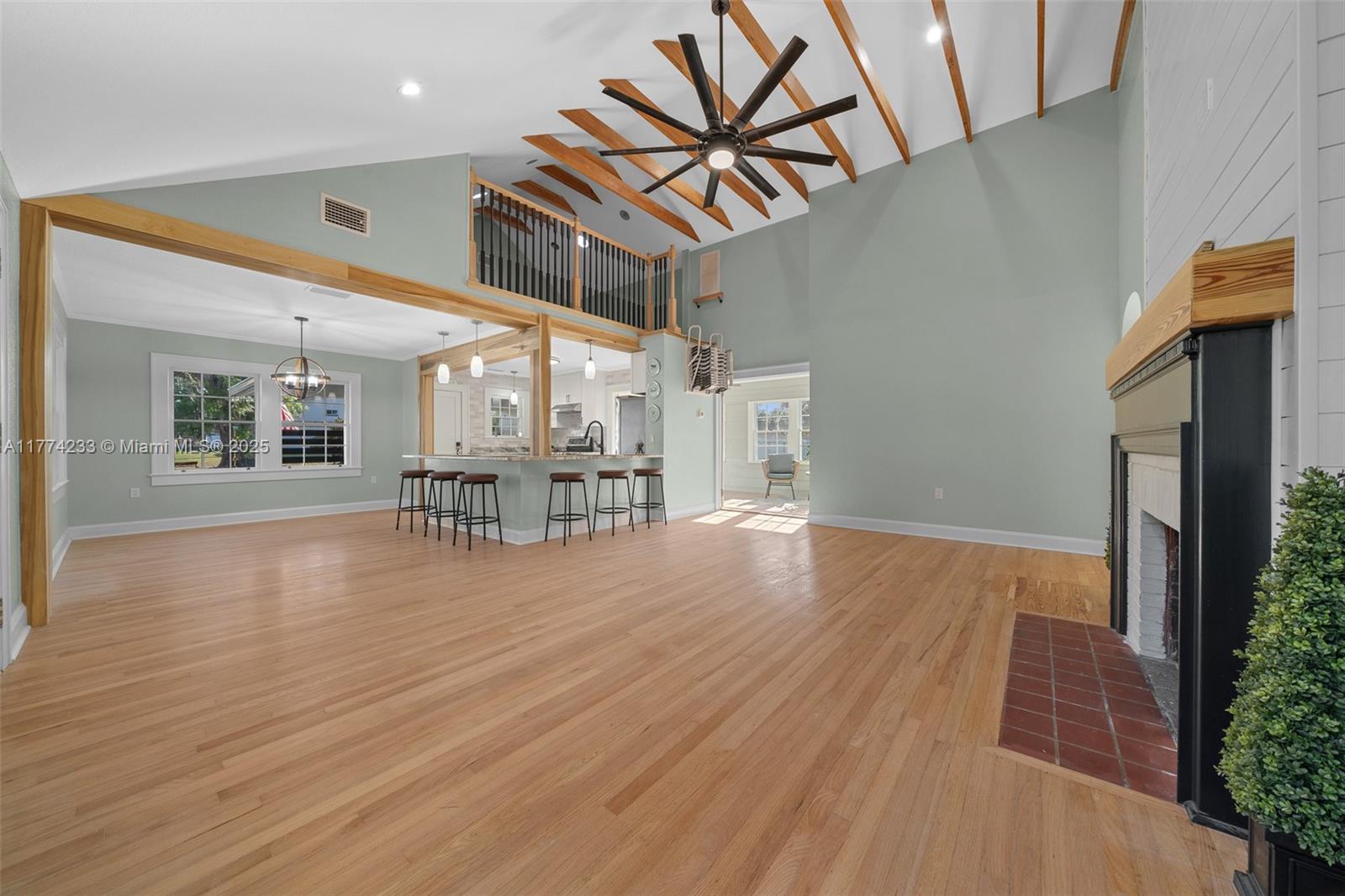 WYOMINA TER/CREST/PARK - Residential