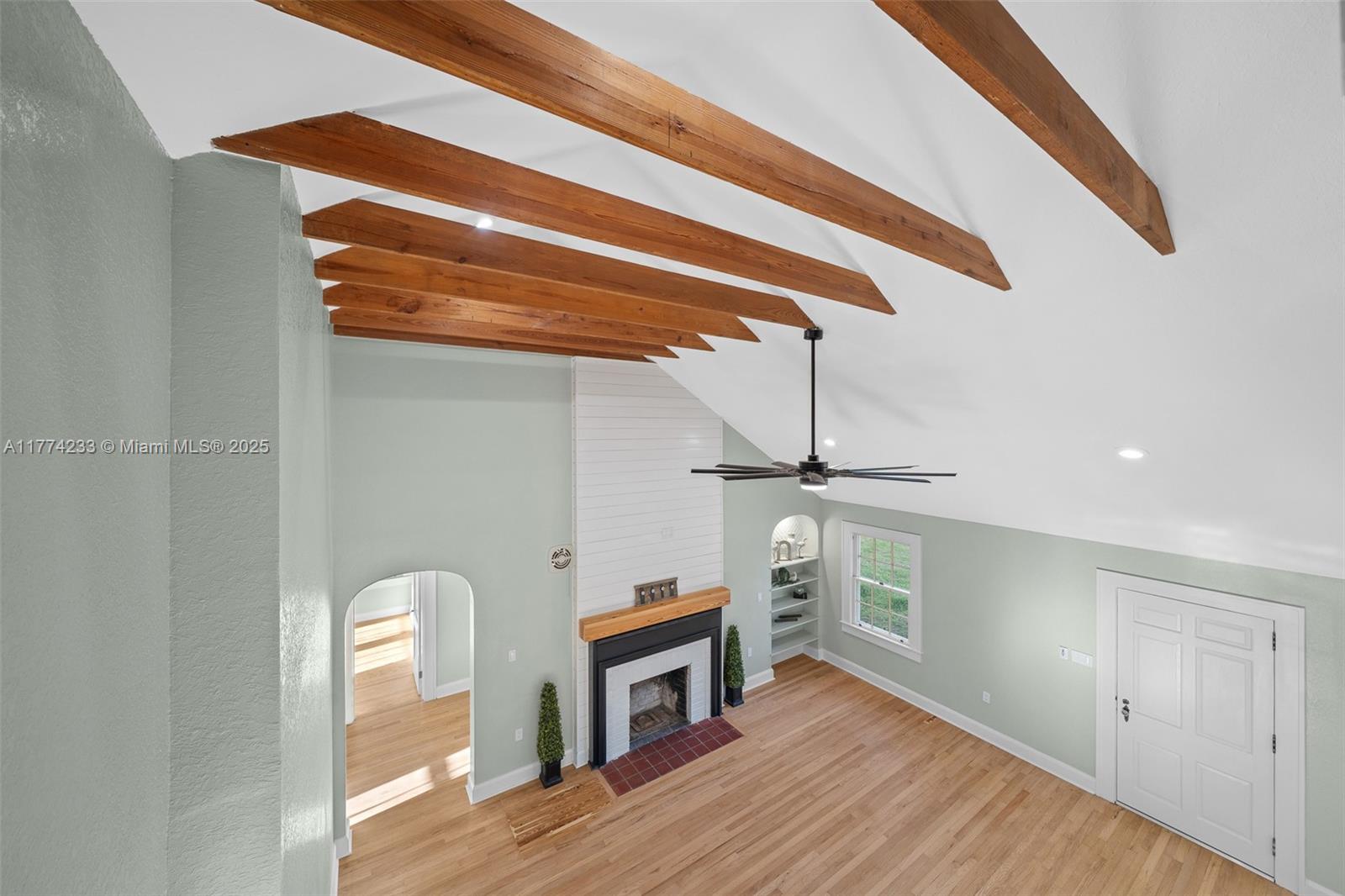 WYOMINA TER/CREST/PARK - Residential