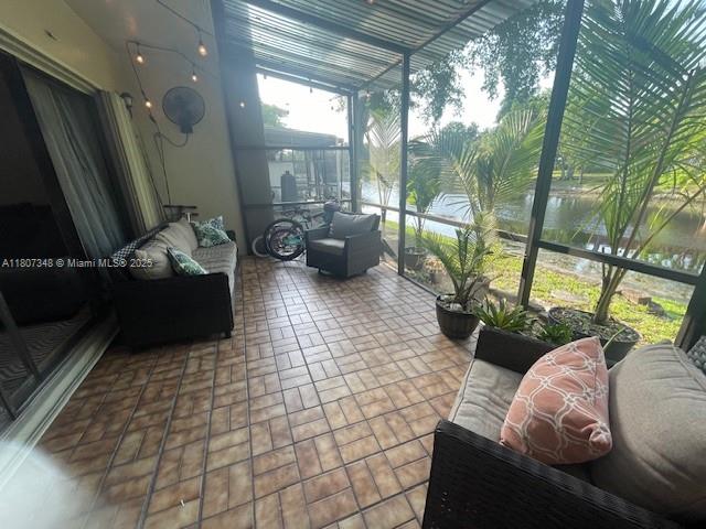 Rental Property at 203 Jacaranda Dr 7, Plantation, Miami-Dade County, Florida - Bedrooms: 3 
Bathrooms: 3  - $2,950 MO.