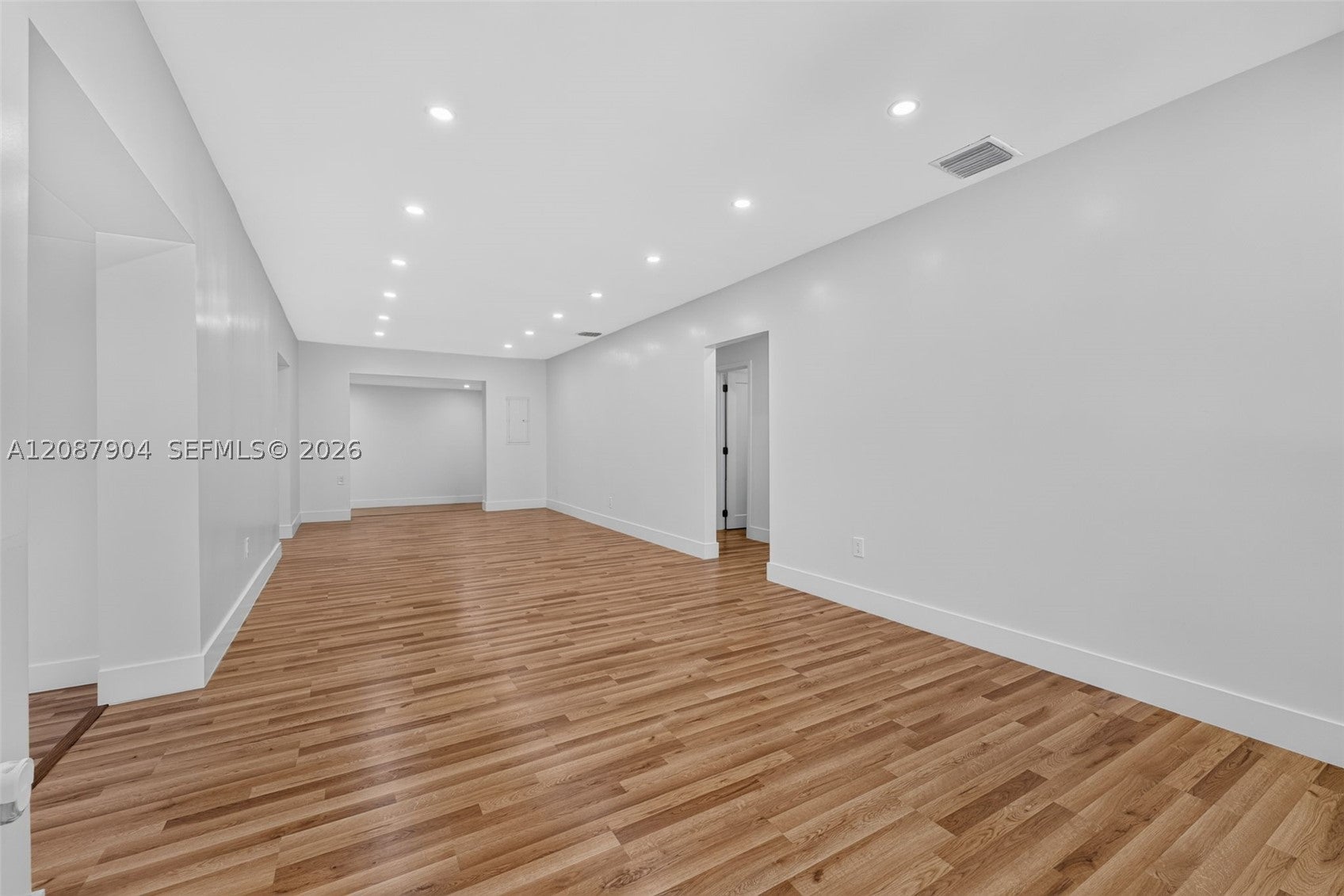 1861 SW 22nd Ter x