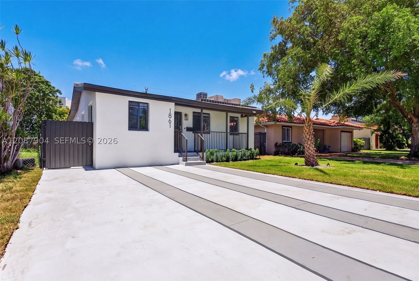 1861 SW 22nd Ter x