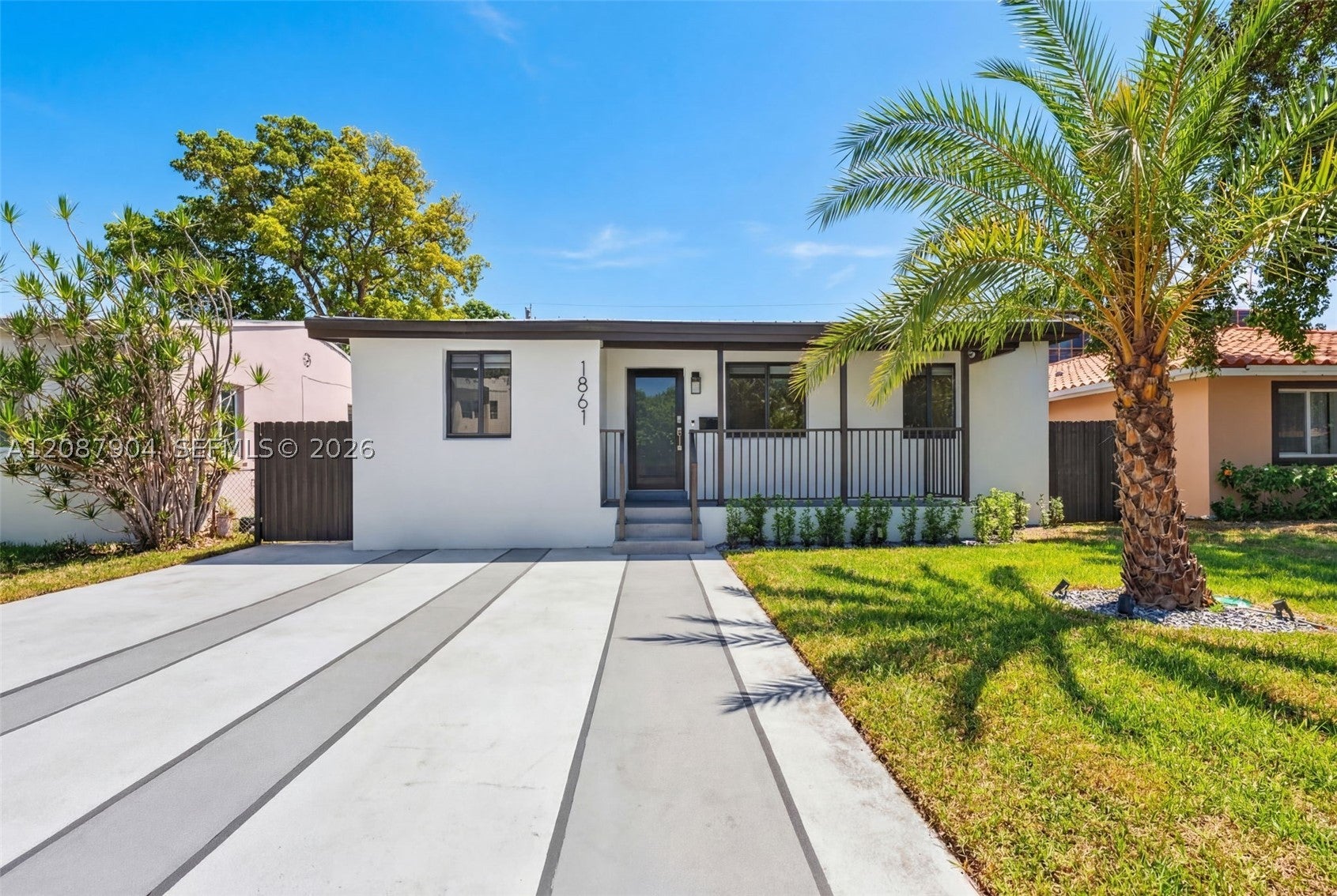 1861 SW 22nd Ter x