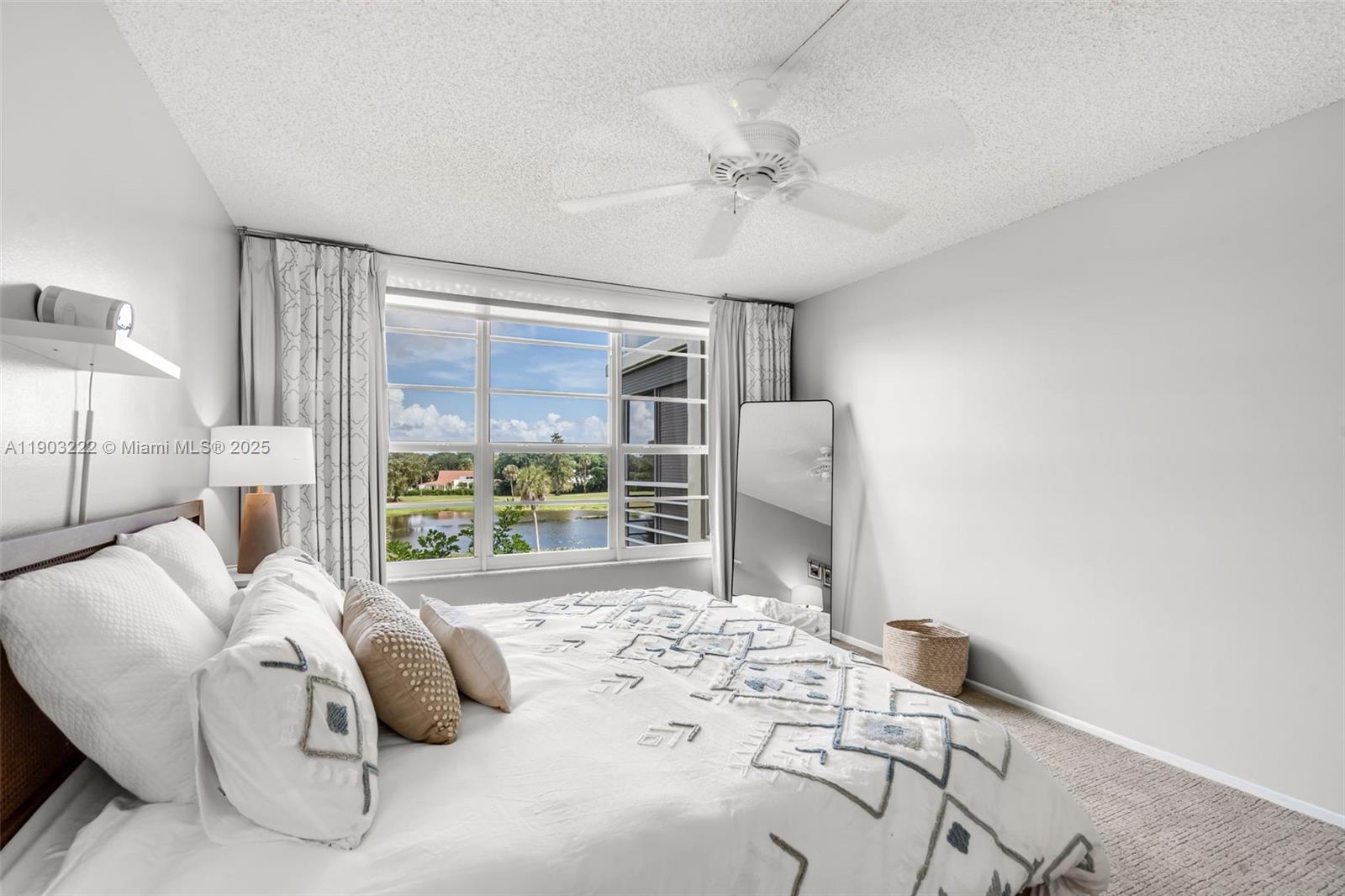 NO 94 PALM-AIRE COUNTRY C - Residential Lease