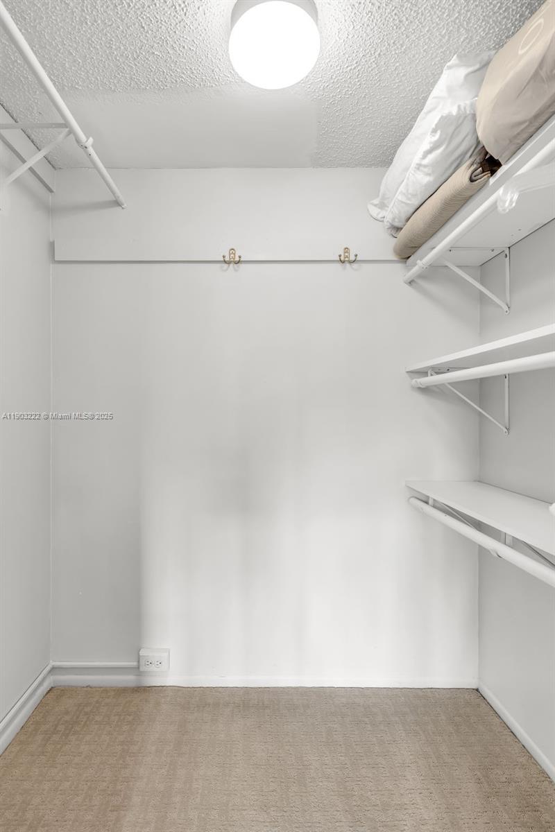 NO 94 PALM-AIRE COUNTRY C - Residential Lease