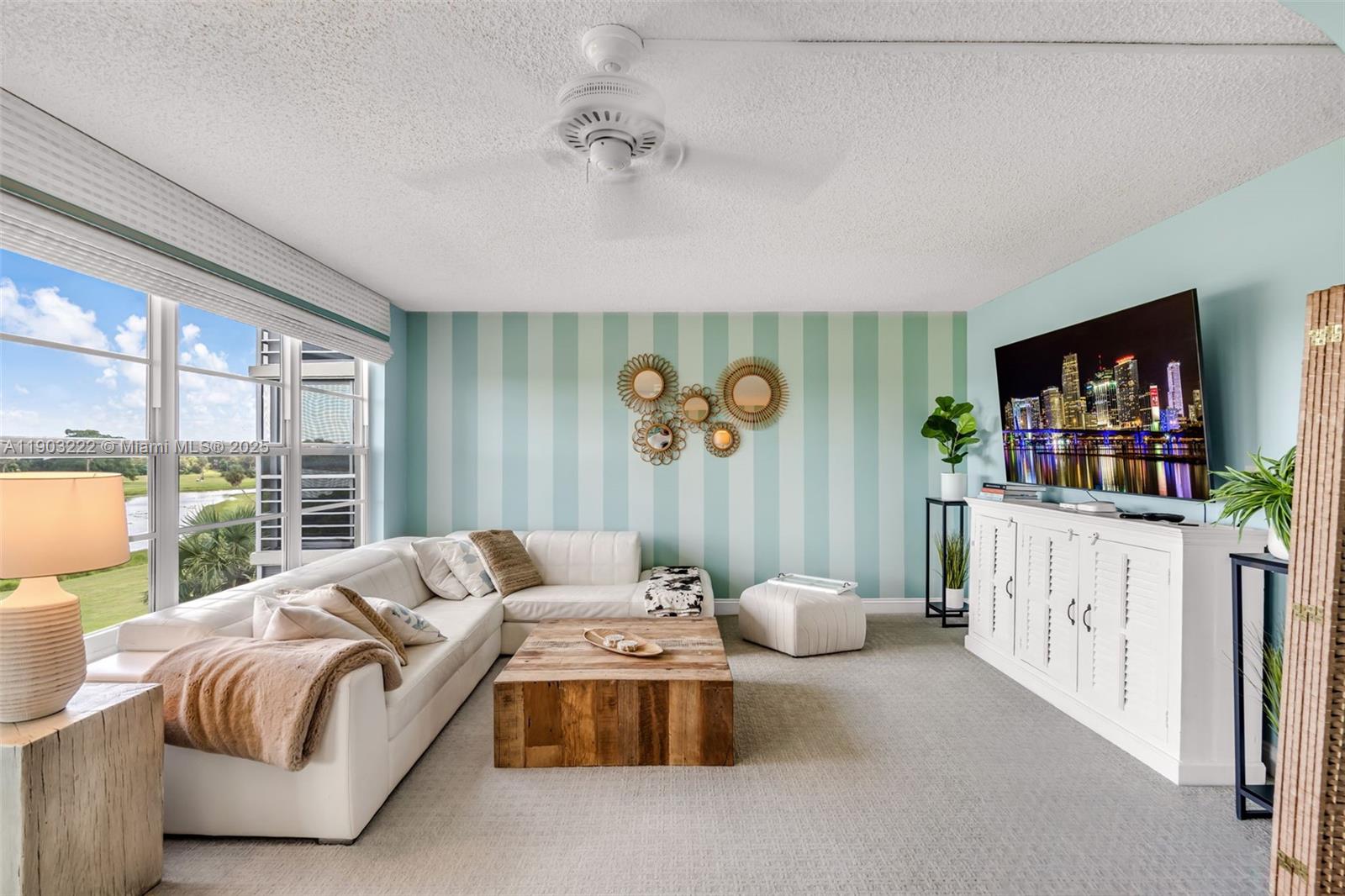 NO 94 PALM-AIRE COUNTRY C - Residential Lease