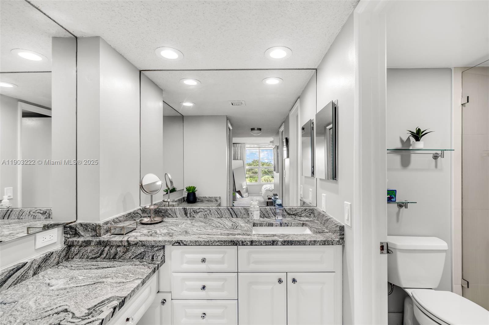 NO 94 PALM-AIRE COUNTRY C - Residential Lease