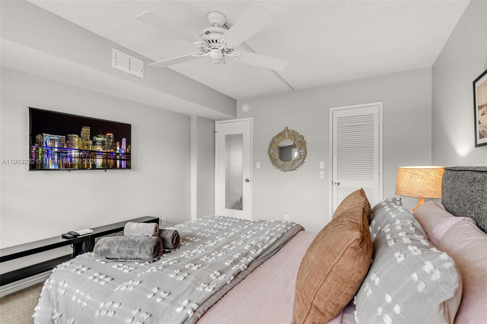 NO 94 PALM-AIRE COUNTRY C - Residential Lease