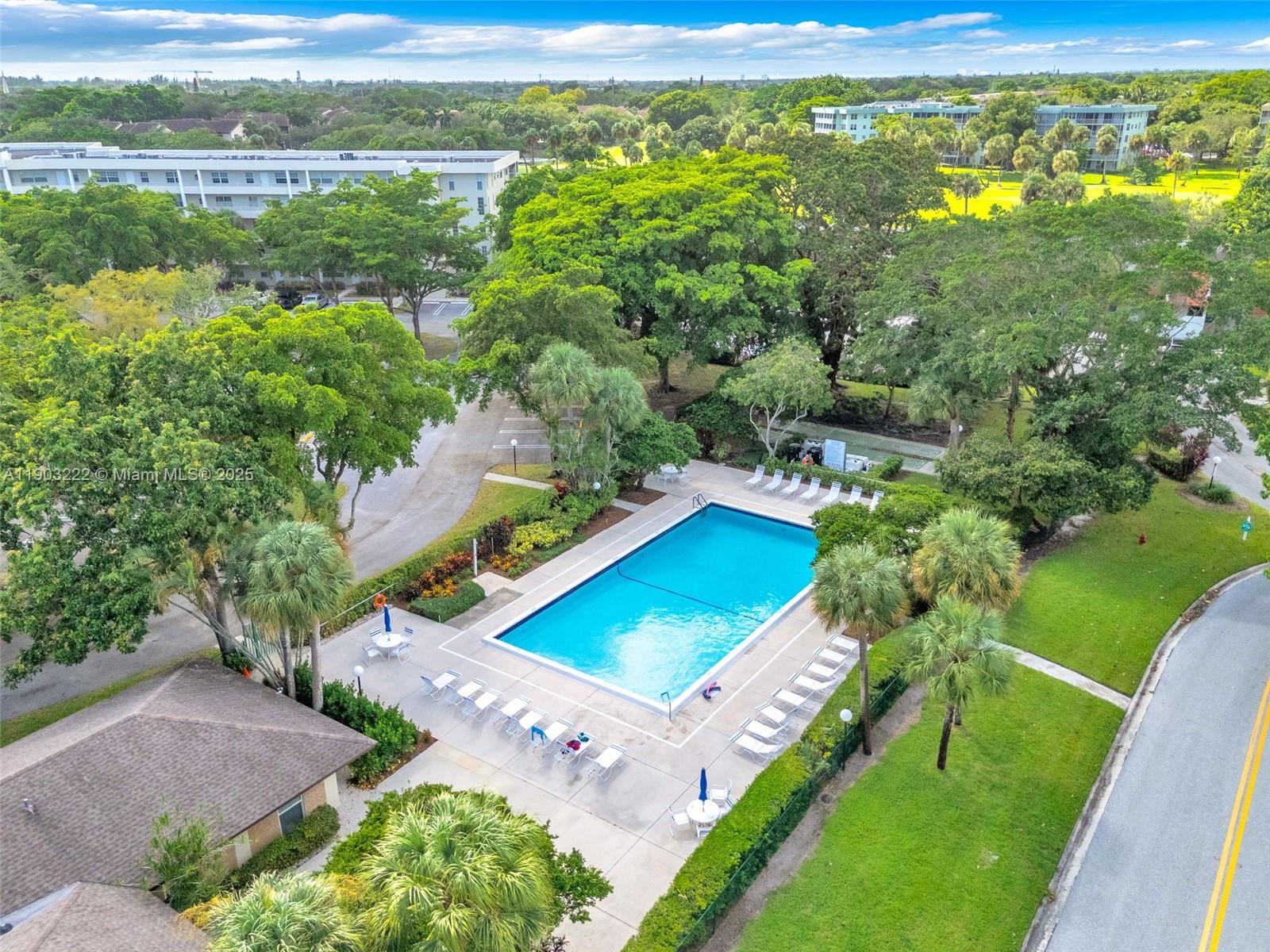 NO 94 PALM-AIRE COUNTRY C - Residential Lease