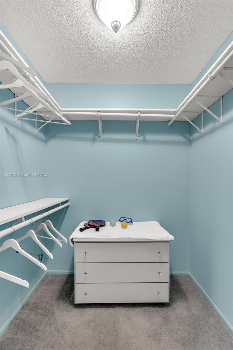 NO 94 PALM-AIRE COUNTRY C - Residential Lease