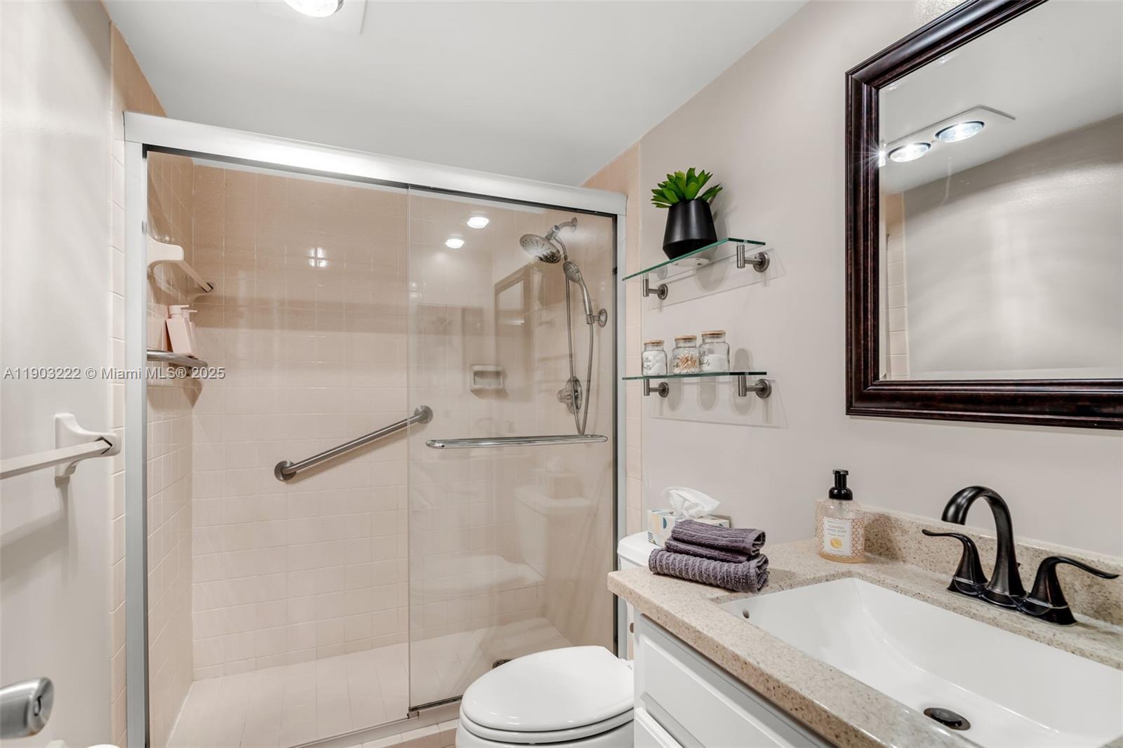 NO 94 PALM-AIRE COUNTRY C - Residential Lease