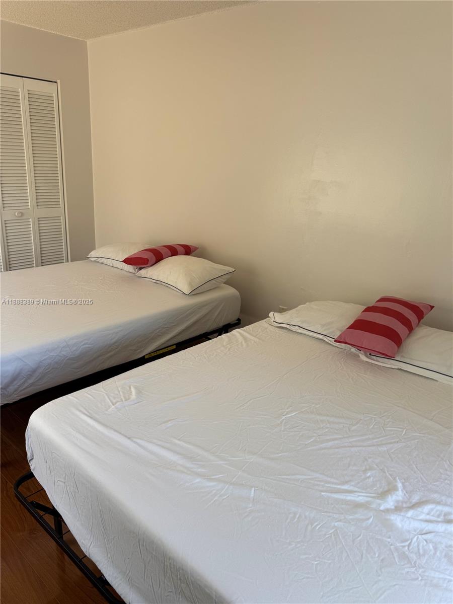 DORAL GREENS - Residential Lease