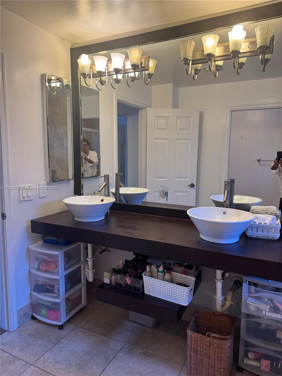 DORAL GREENS - Residential Lease
