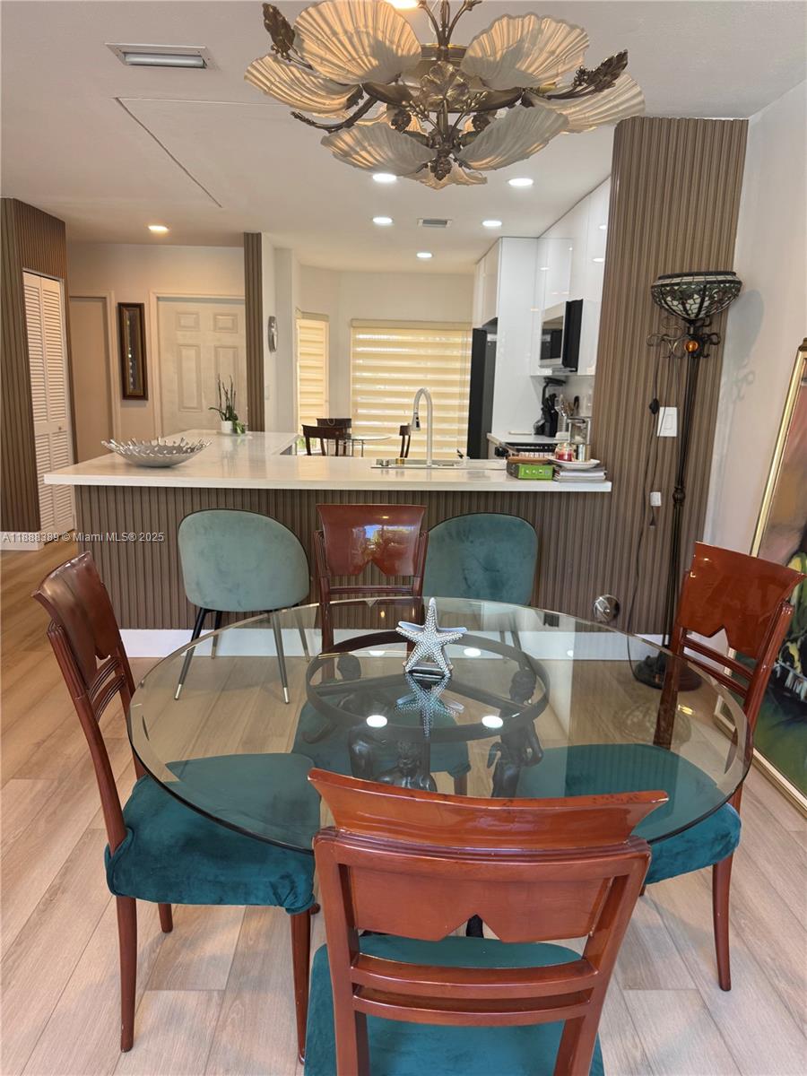 DORAL GREENS - Residential Lease