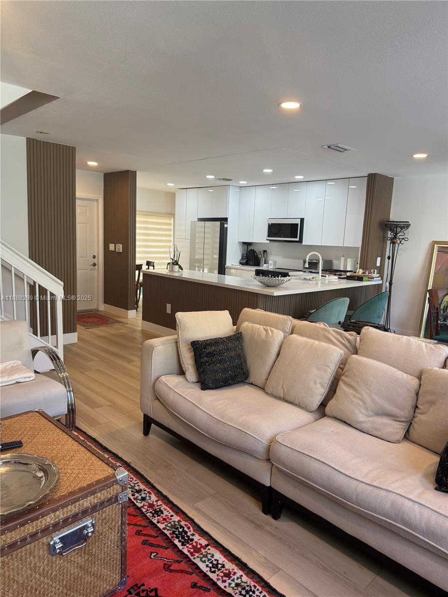 DORAL GREENS - Residential Lease