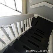 VILLAS AT THE HAMMOCKS CO - Residential Lease