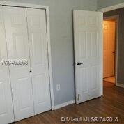 VILLAS AT THE HAMMOCKS CO - Residential Lease