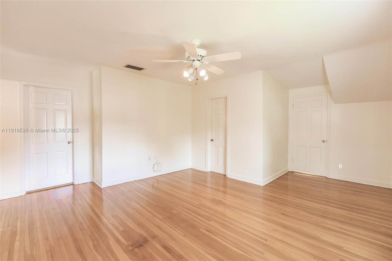 MIAMI SHORES SEC 3 - Residential