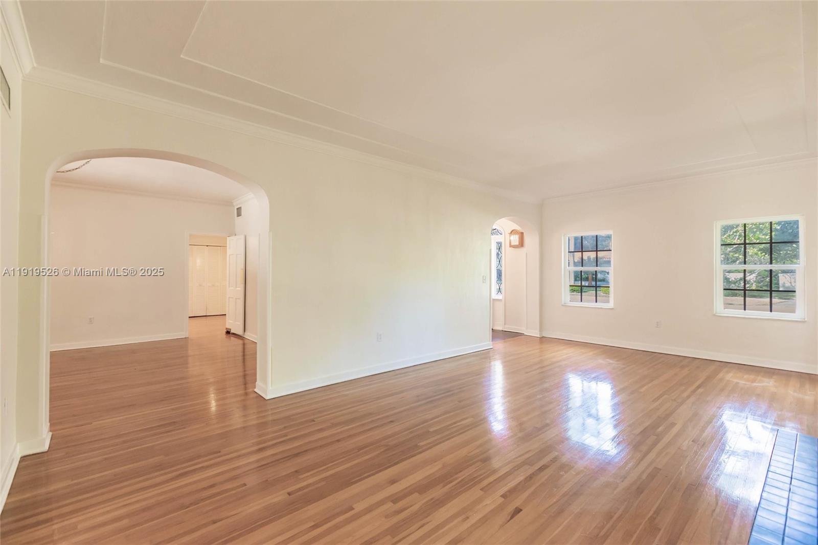 MIAMI SHORES SEC 3 - Residential