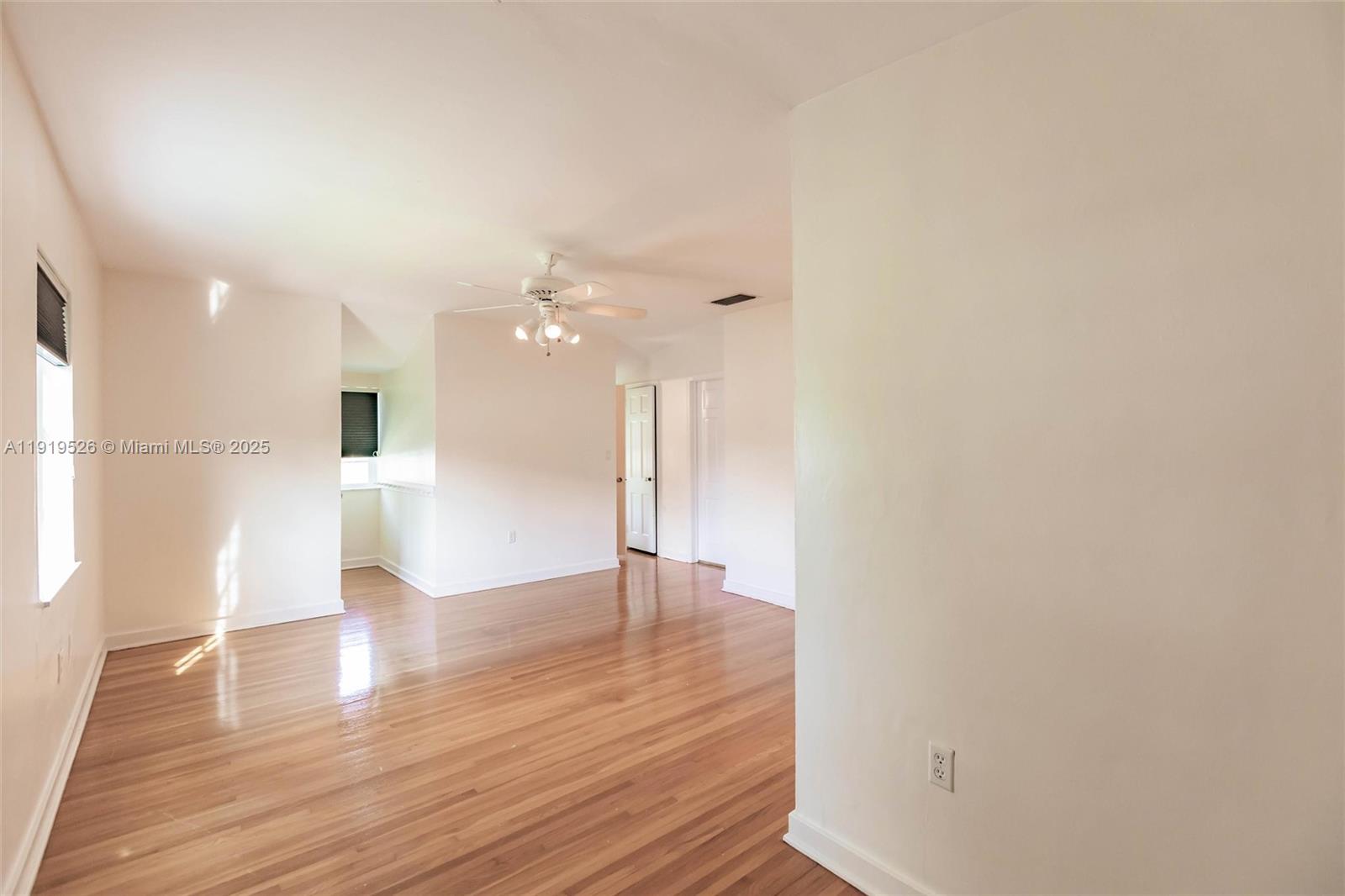 MIAMI SHORES SEC 3 - Residential