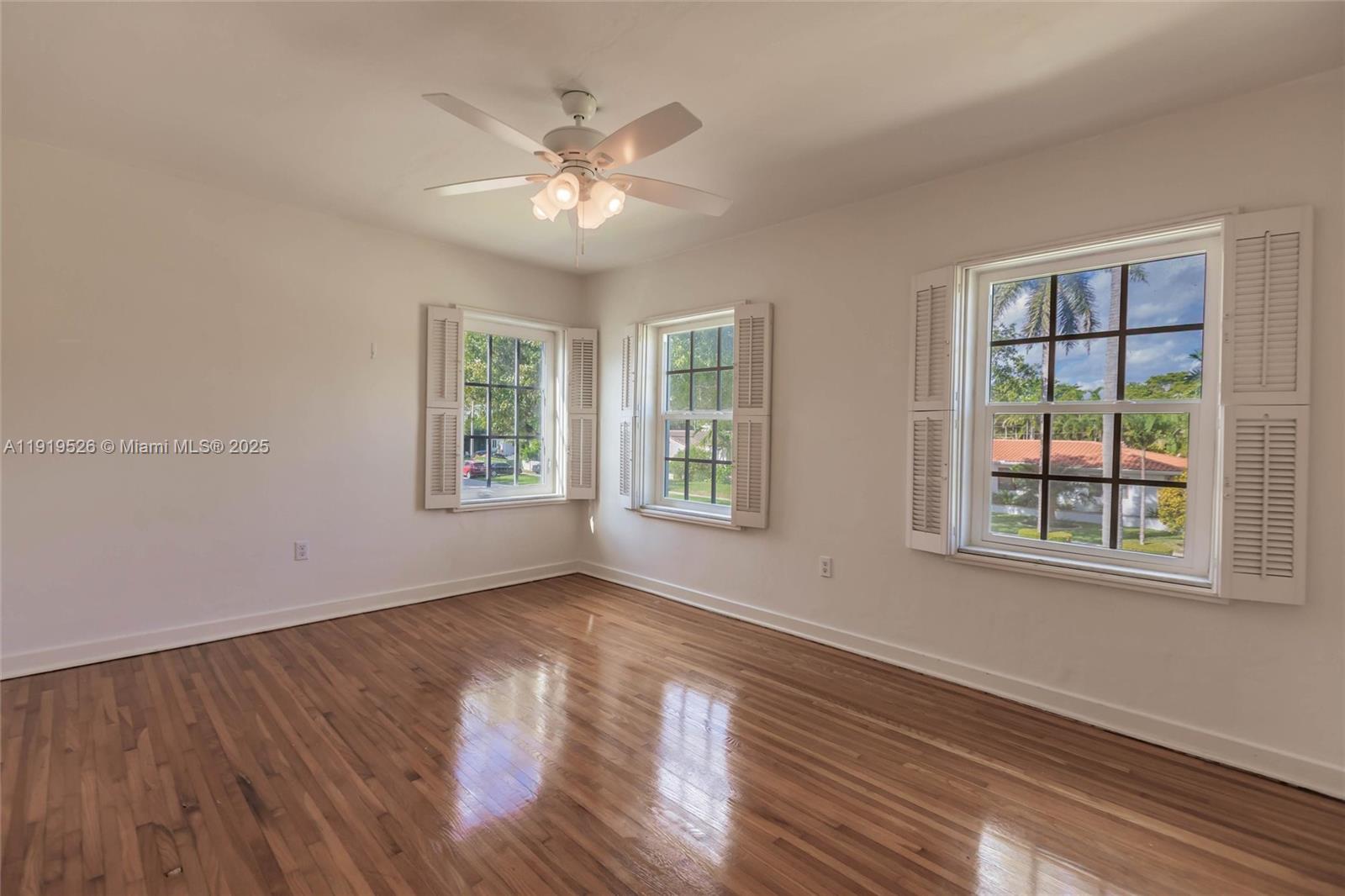 MIAMI SHORES SEC 3 - Residential