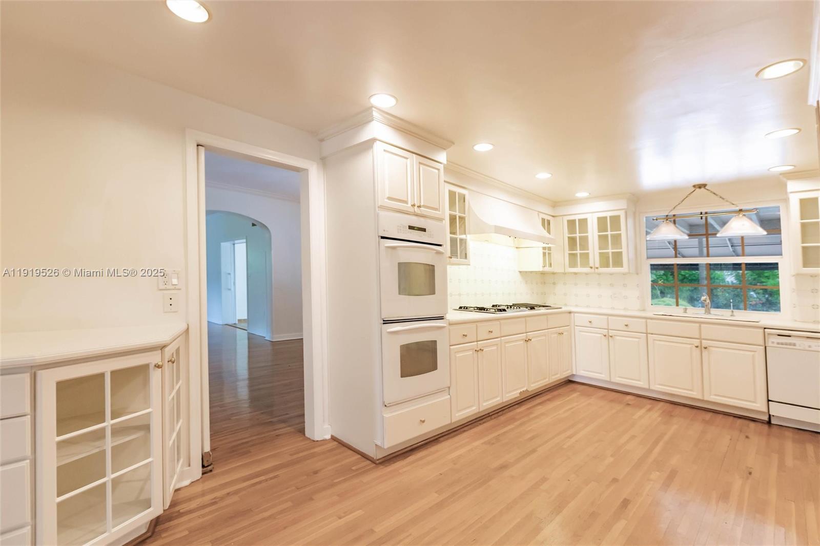 MIAMI SHORES SEC 3 - Residential