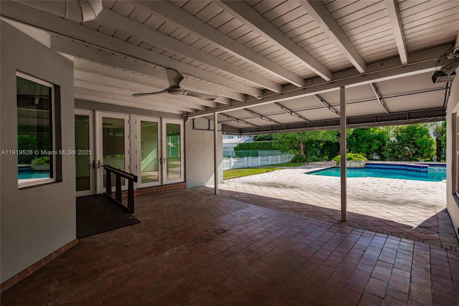 MIAMI SHORES SEC 3 - Residential