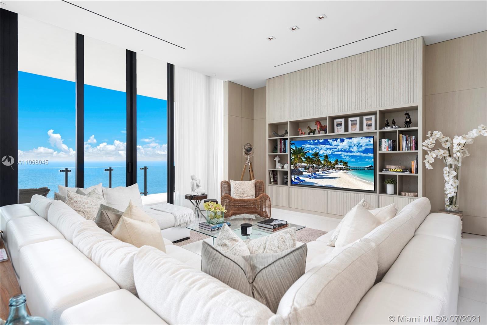 MUSE CONDO - Residential