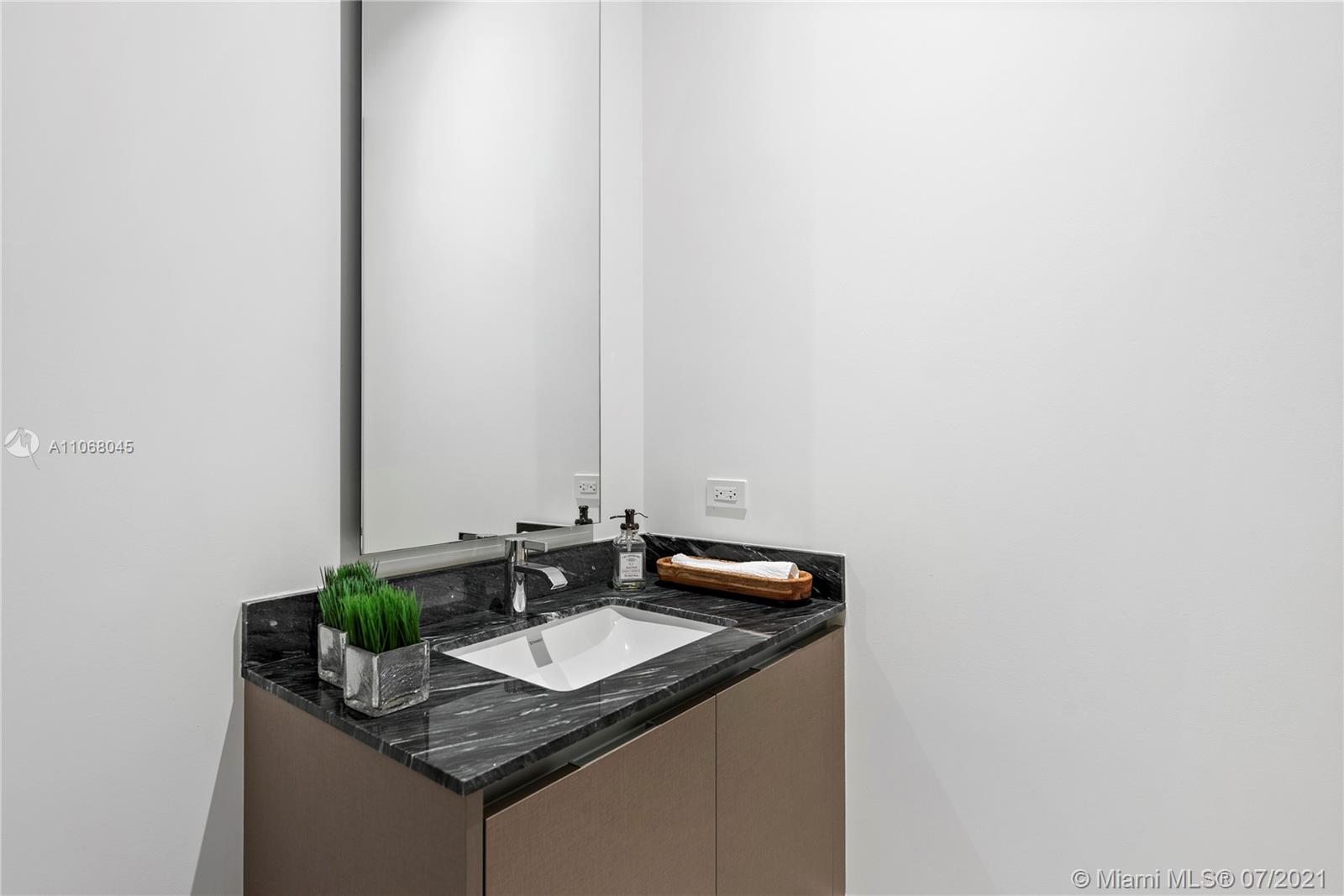 MUSE CONDO - Residential