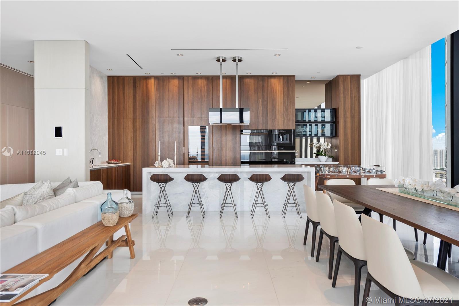 MUSE CONDO - Residential