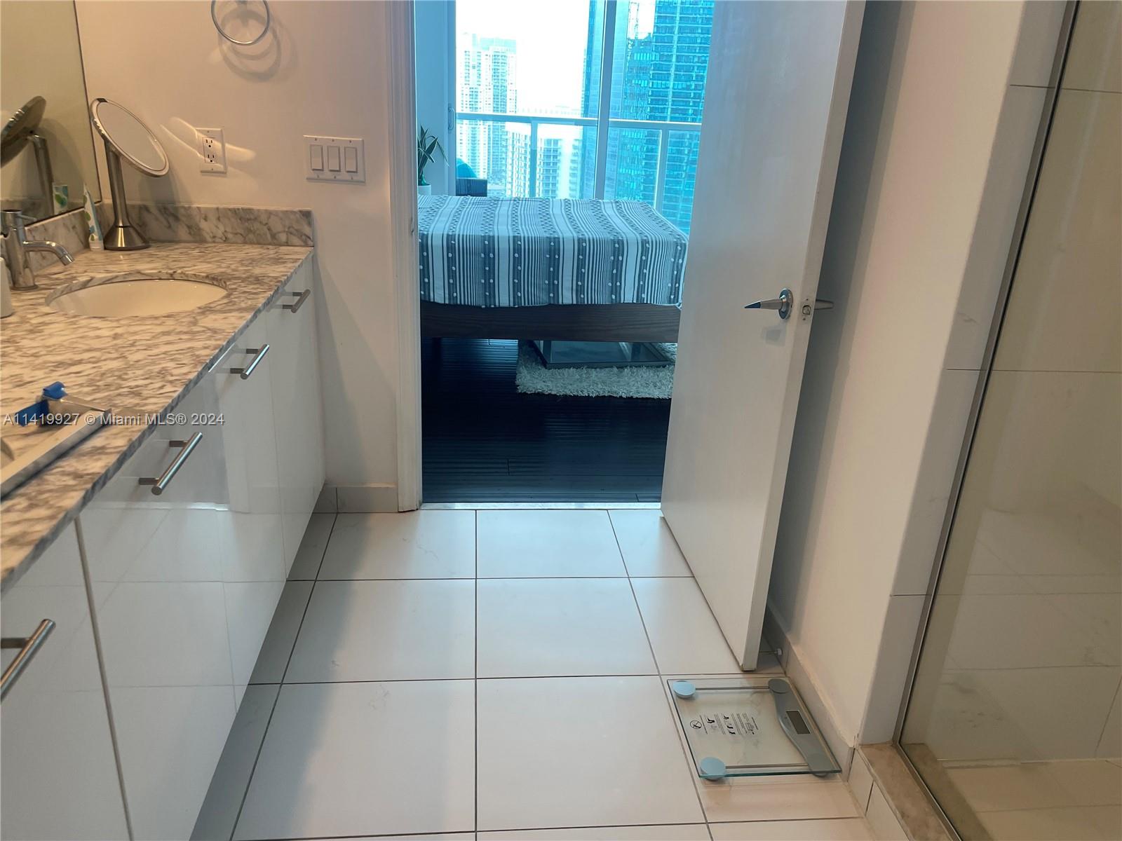 500 BRICKELL WEST CONDO - Residential