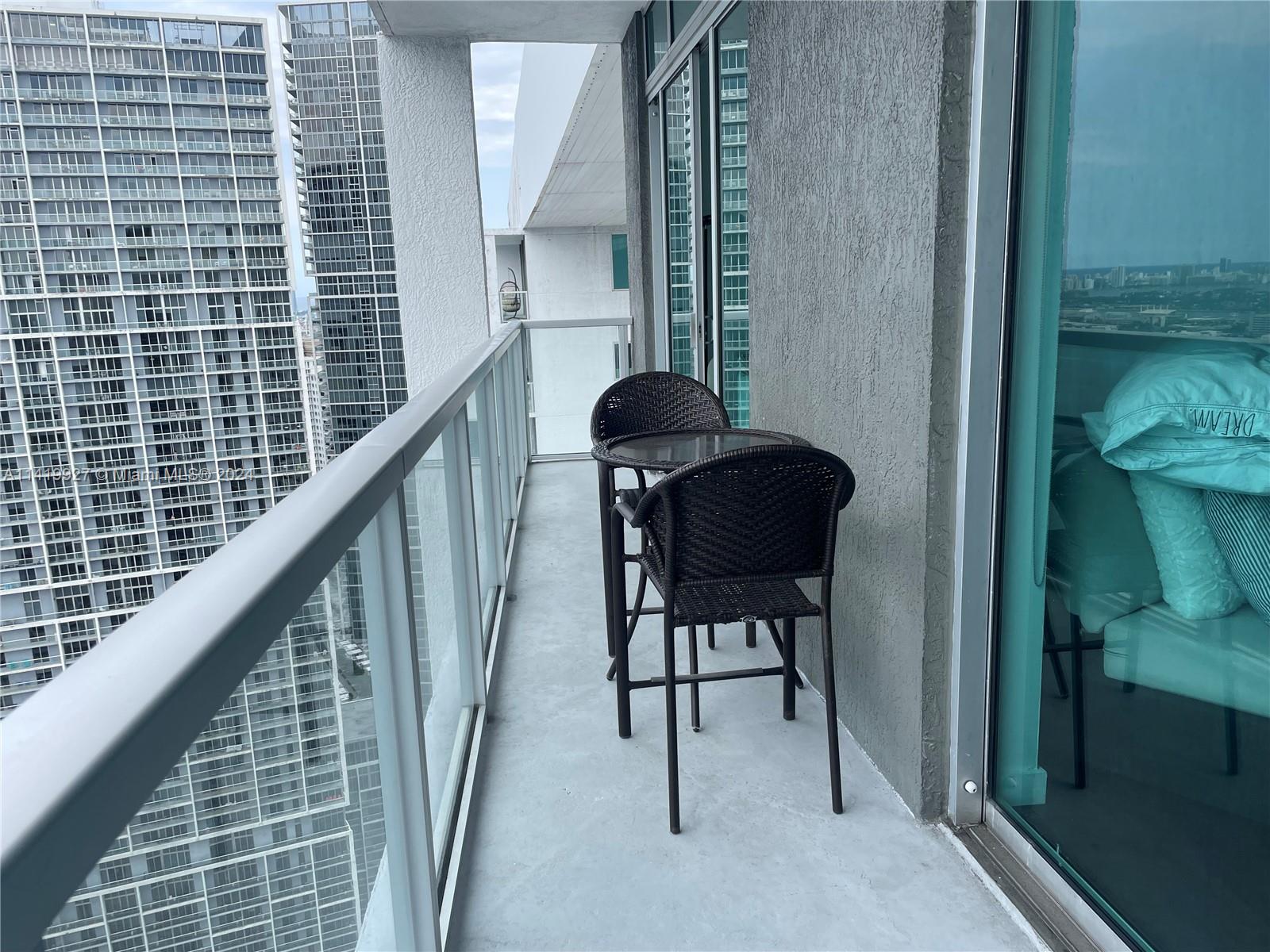500 BRICKELL WEST CONDO - Residential