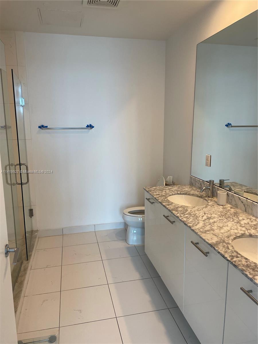 500 BRICKELL WEST CONDO - Residential