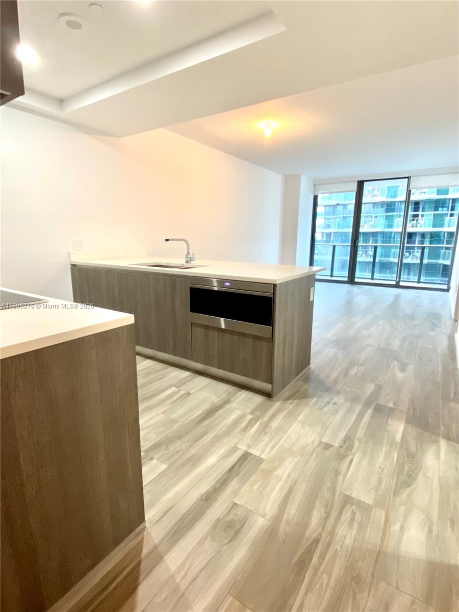 801 SMA RESIDENCES CONDO - Residential Lease