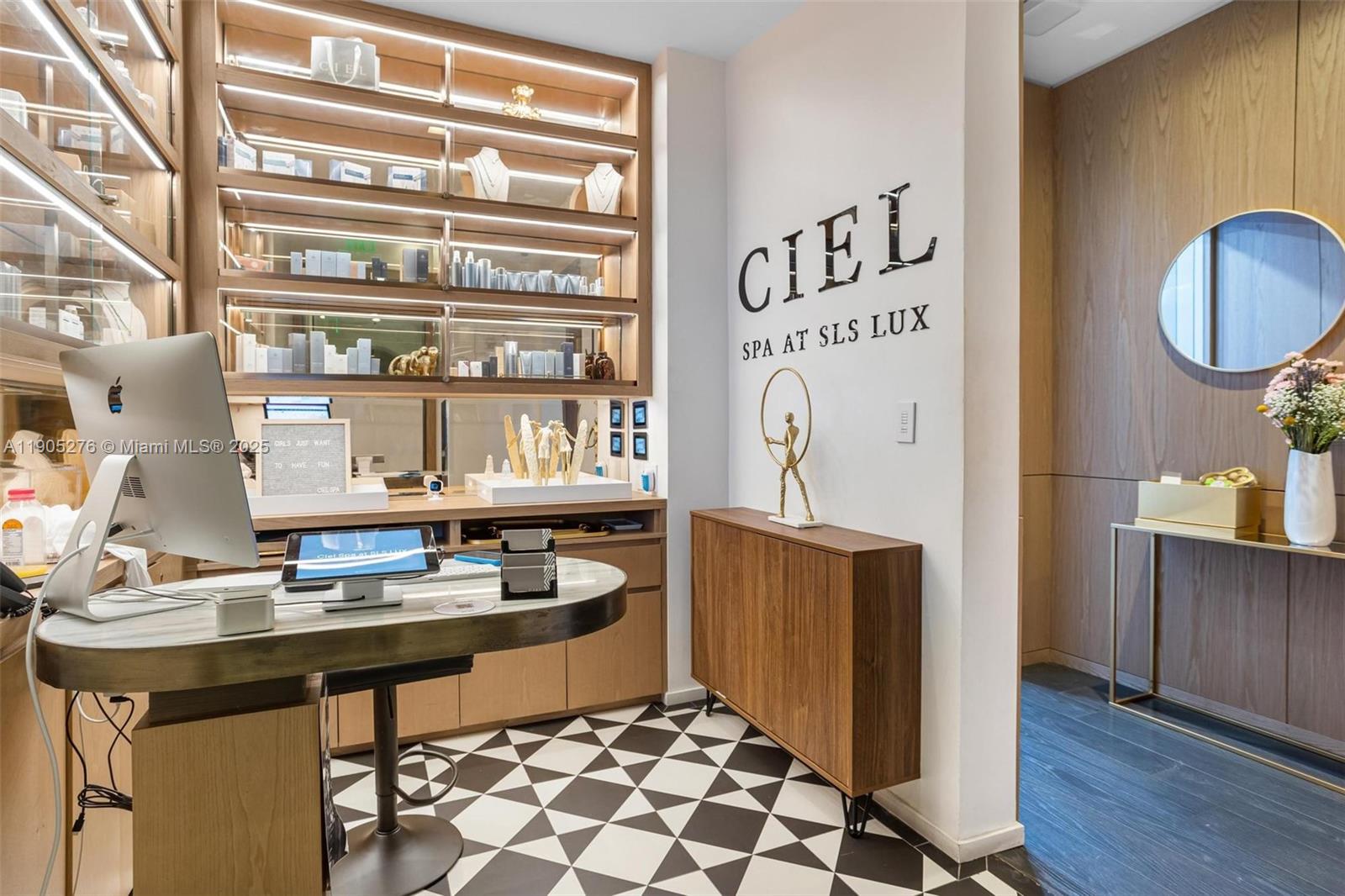 801 SMA RESIDENCES CONDO - Residential Lease