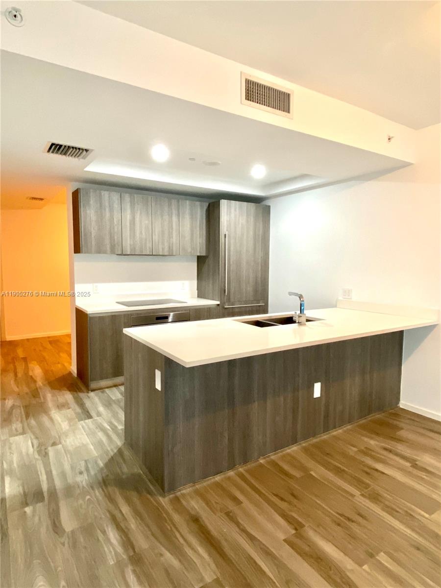 801 SMA RESIDENCES CONDO - Residential Lease