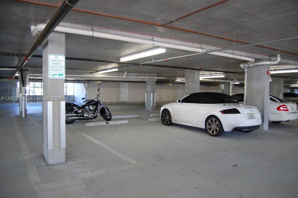 LOFTS AT HOLLYWOOD STATIO - Residential